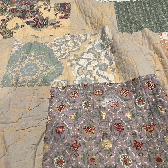 Pottery Barn Patchwork Quilt - Picture 5 of 9